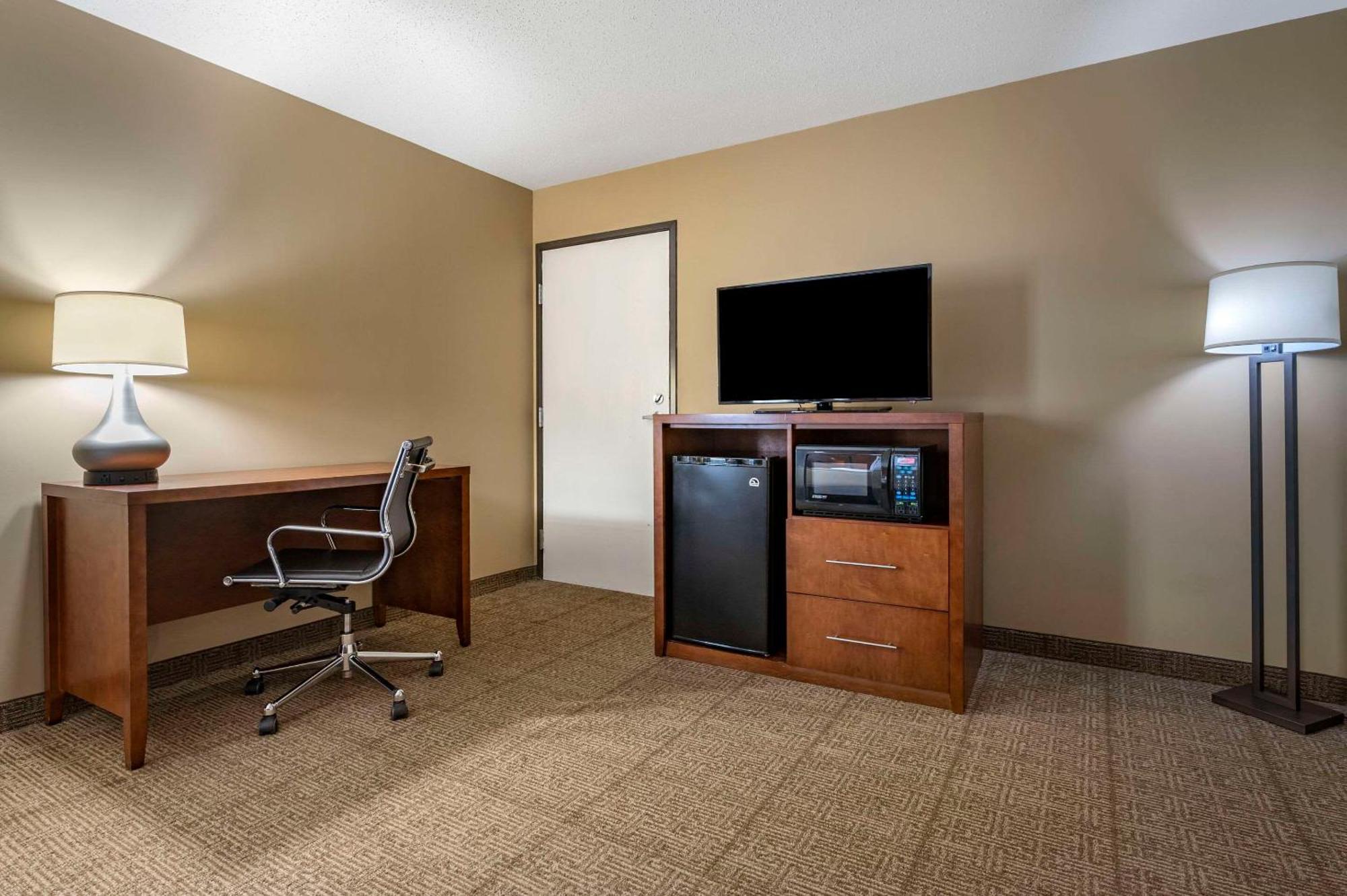 Comfort Inn Romeoville - Bolingbrook Exteriör bild